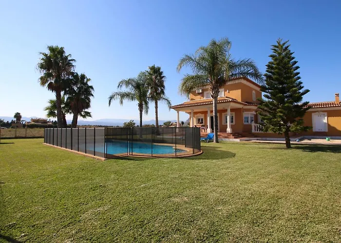 Ranas By Carlosferien * דניה