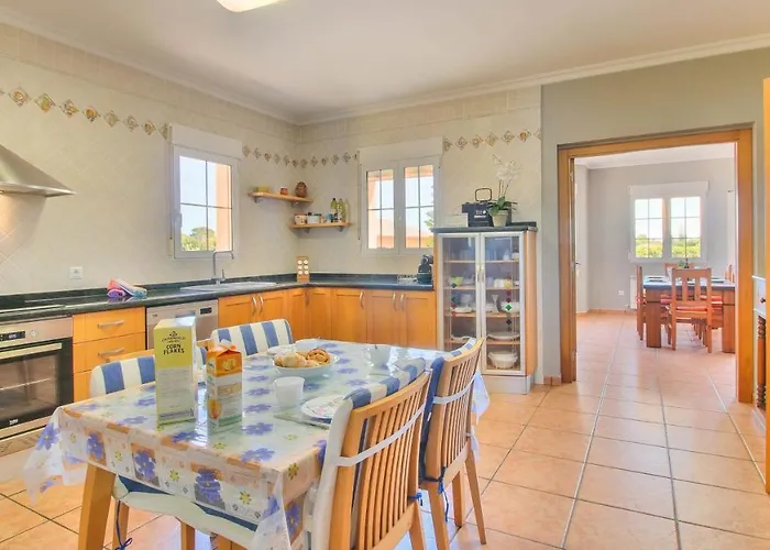 Ranas By Carlosferien דניה